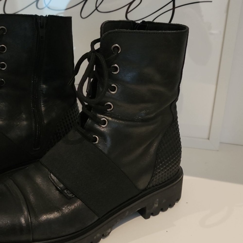Black soft calfskin leather combat motorcycle Chelsea boots made in Italy - Picture 5 of 12